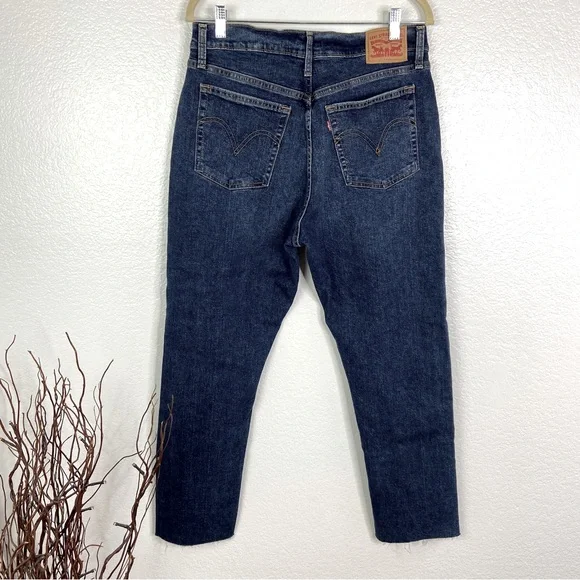 LEVI'S Wedgie Straight Jeans - Medium Destructed - 32 - Picture 4 of 10